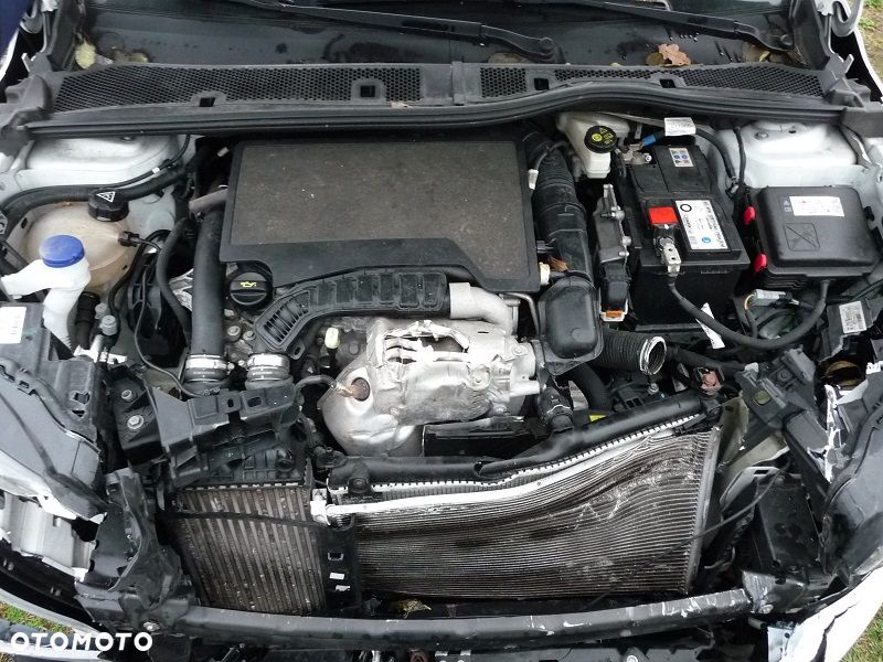 Peugeot 208 PureTech 100 EAT8 Active Pack - 14