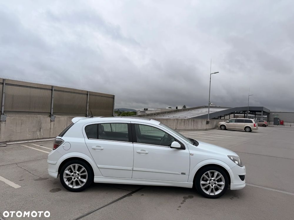 Opel Astra 1.6 Turbo White Edition - 9