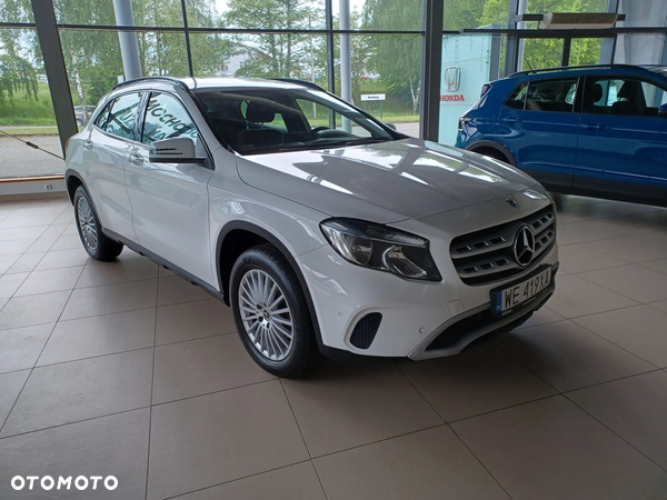 Mercedes-Benz GLA 200 7G-DCT