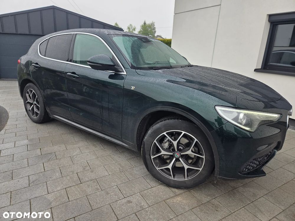 Alfa Romeo Stelvio 2.0 Turbo TI Q4 - 10