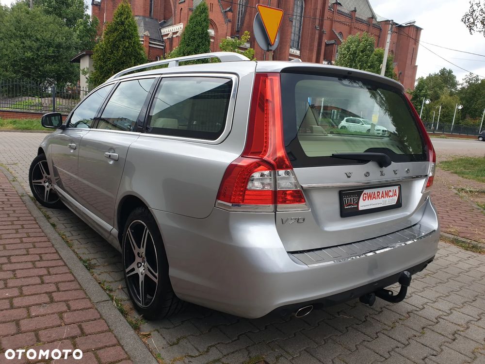 Volvo V70 D4 Geartronic Linje Svart - 19