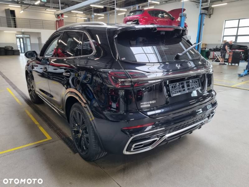 Hongqi HS5 - 5