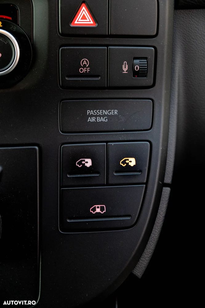 Volkswagen Multivan - 15