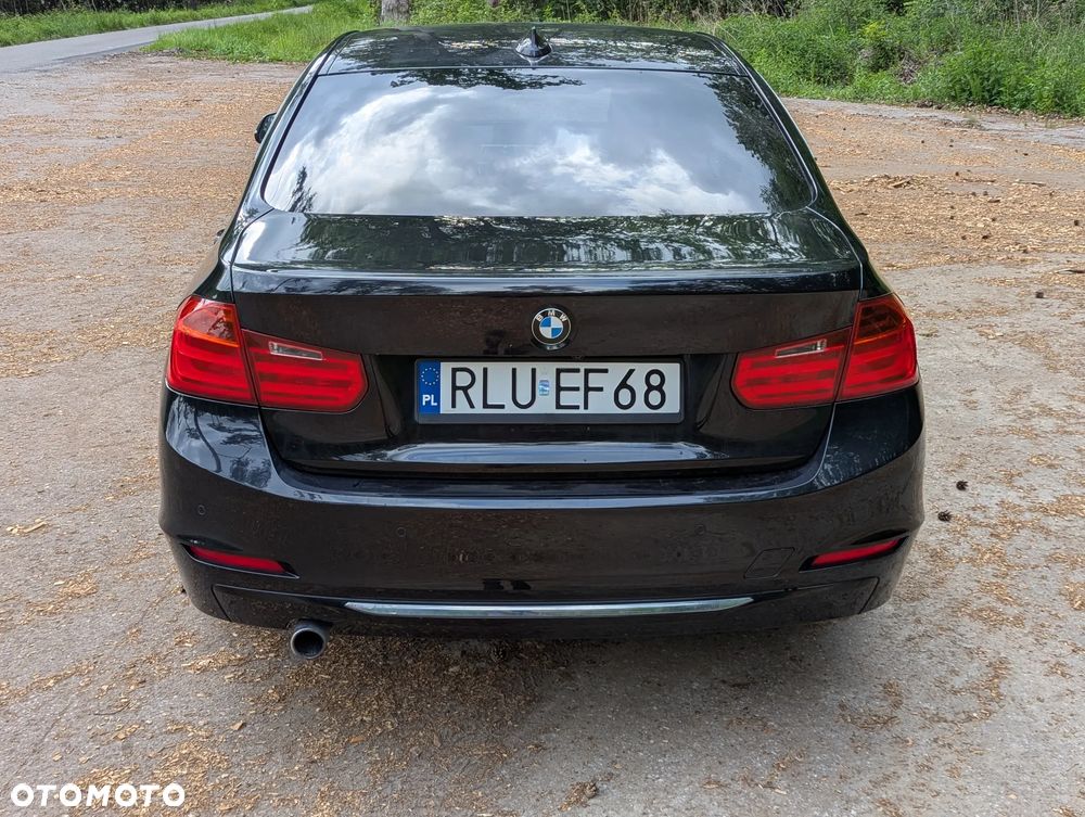 BMW Seria 3 320d - 11