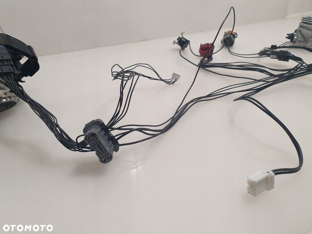 AUDI A6 C7 A7 Q5 Q7 SOCZEWKA INSTALACJA LAMPY LED XENON PRAWY 2014r - 6