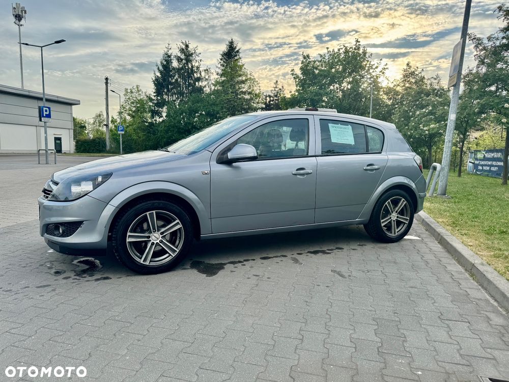 Opel Astra 1.6 - 9