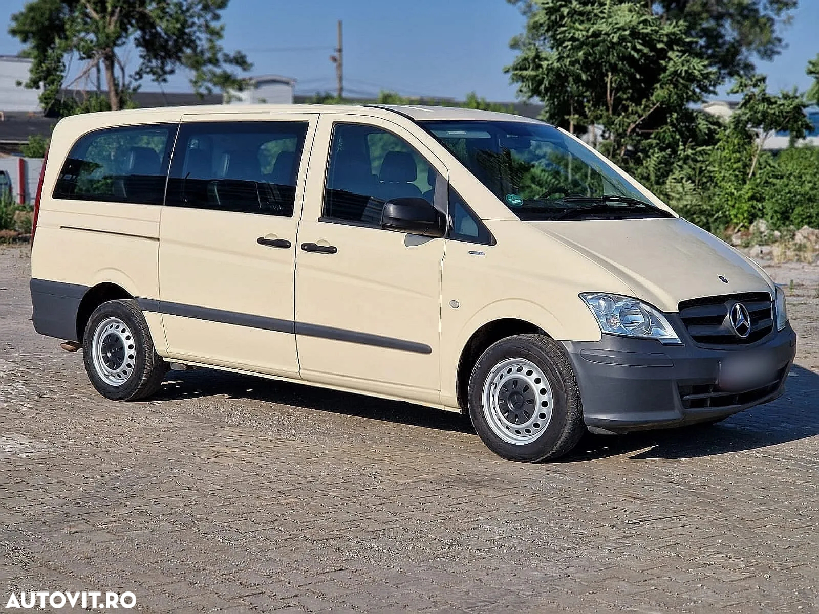 Mercedes-Benz Vito 113 CDI Lang SHUTTLE - 2