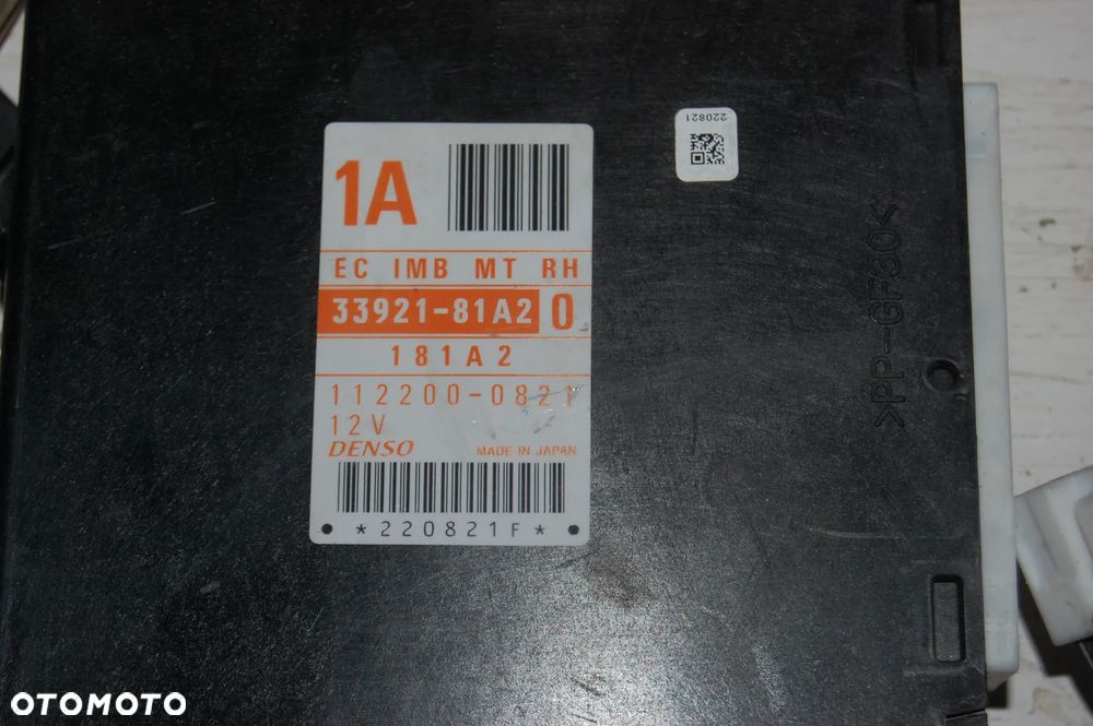 SUZUKI JIMNY 1,3 - Sterownik komputer silnika 33121-81A20 - 2