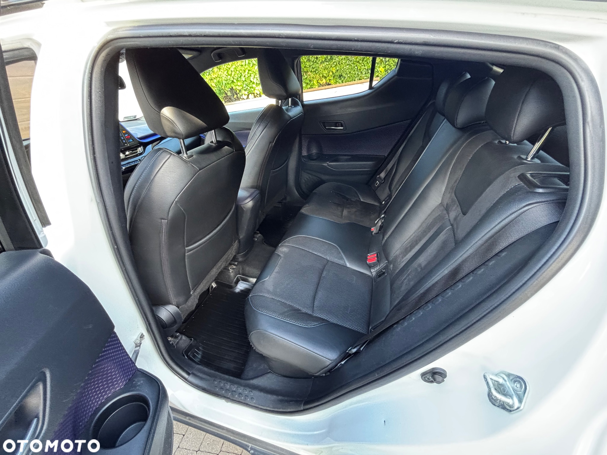 Toyota C-HR 1.8 Hybrid Dynamic - 13