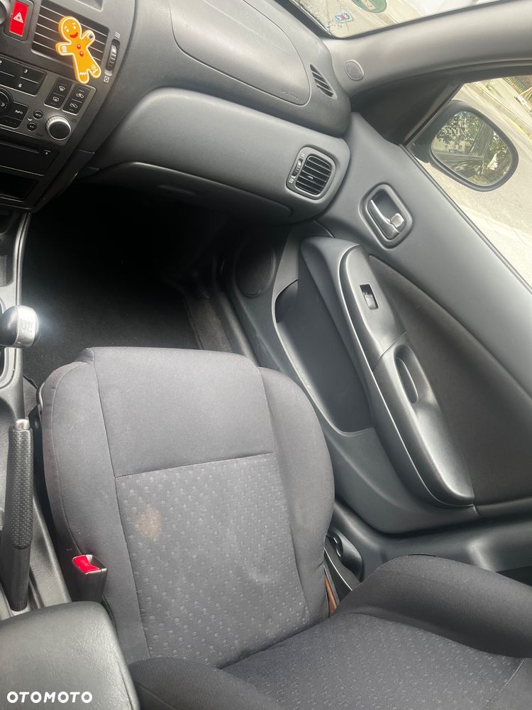 Nissan Almera 1.8 Acenta - 19