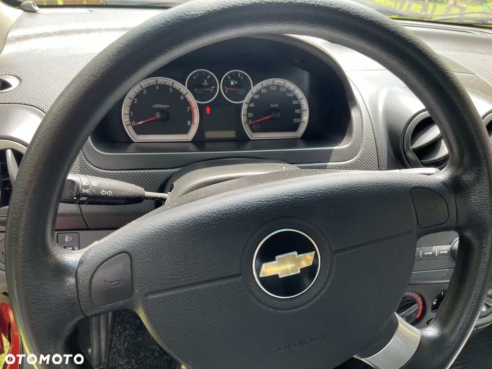 Chevrolet Aveo - 5
