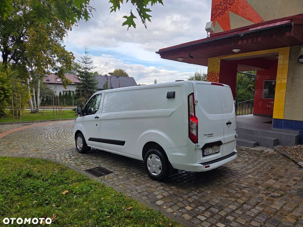 Ford Custom - 4