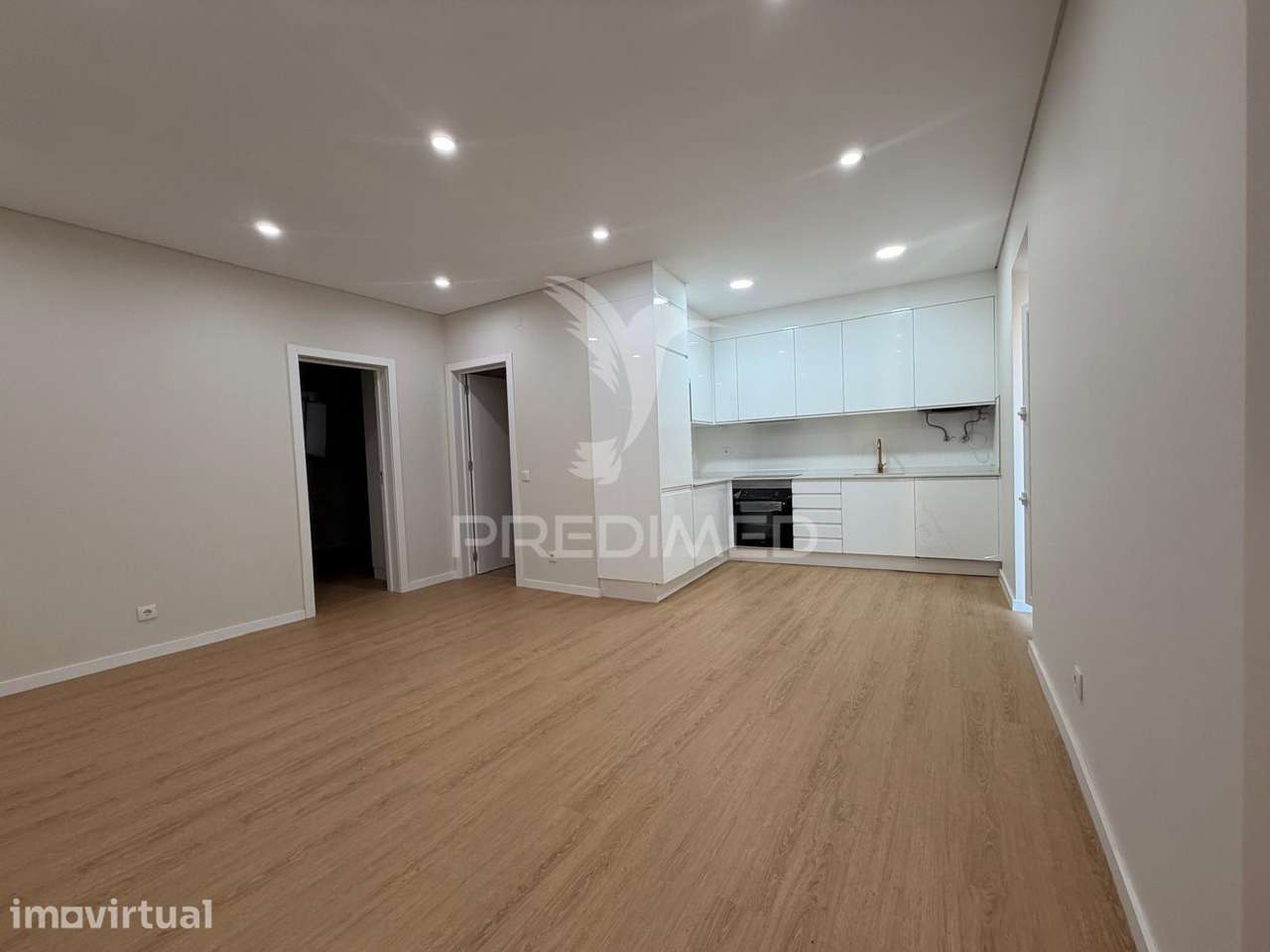 Apartamento T2/T4 Totalmente renovado em Palmela - Grande imagem: 2/40
