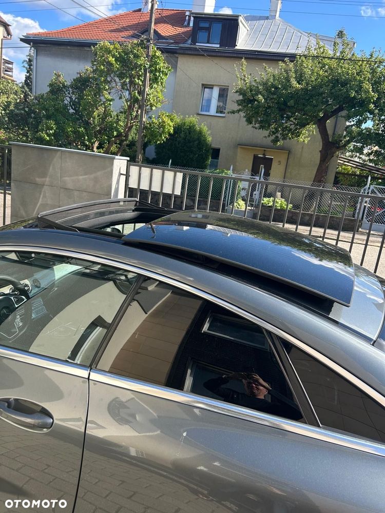 Mercedes-Benz Klasa E 200 4-Matic 9G-TRONIC - 2