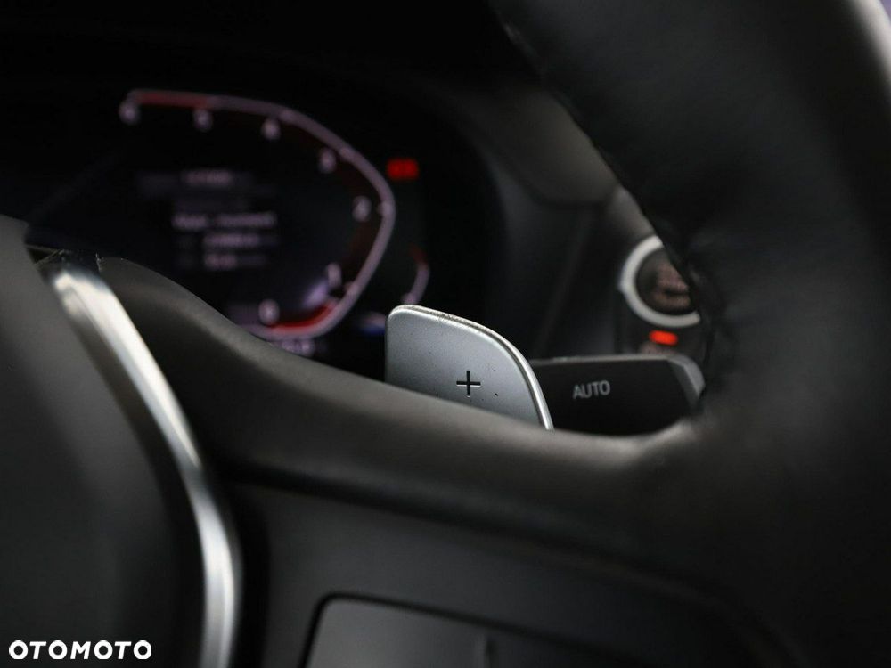 BMW X4 xDrive20d xLine - 34