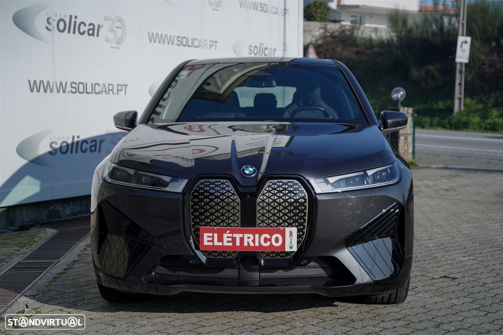 BMW iX xDrive 40 Pack Desportivo - 10