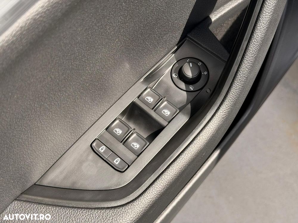 Skoda Superb 2.0 TDI DSG Style - 31