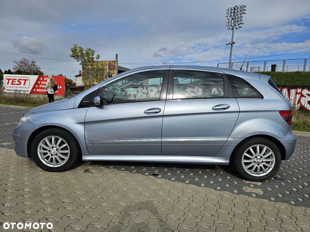 Mercedes-Benz Klasa B 200 CDI - 2