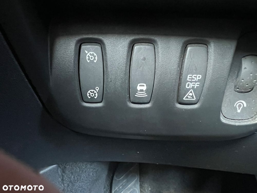 Renault Espace 2.0 dCi FAP Edition PGA - 9