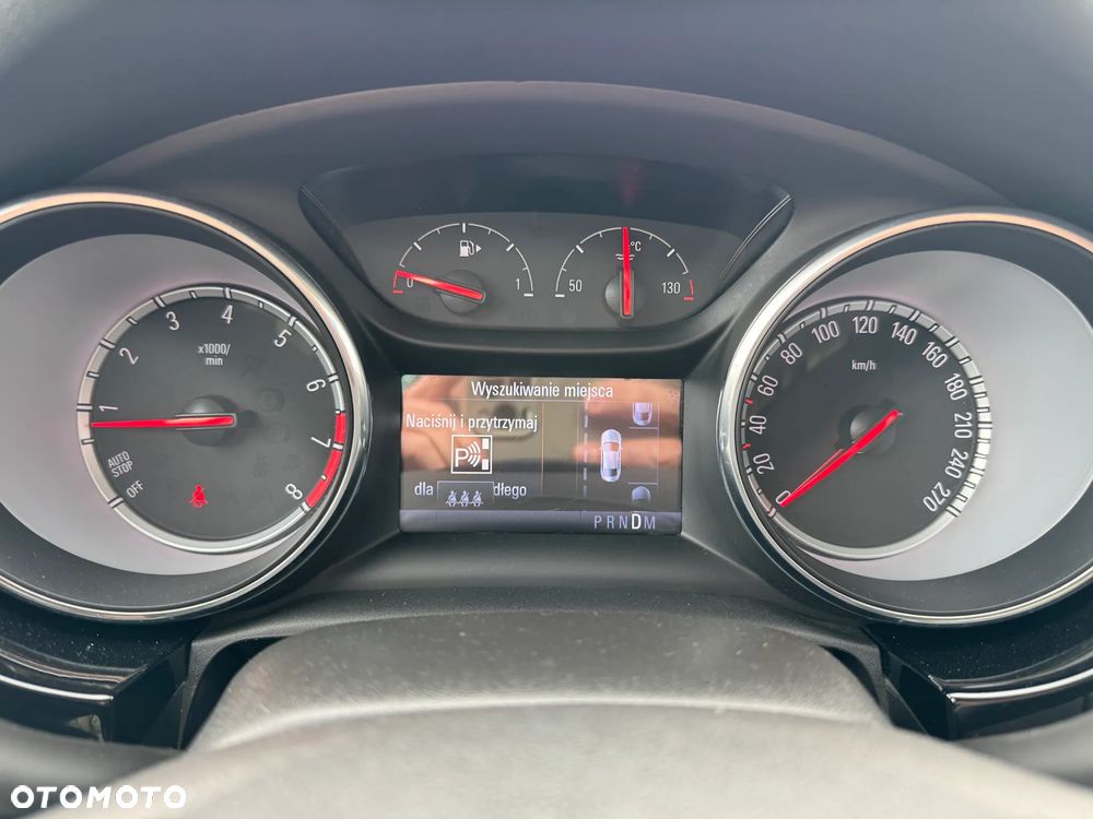 Opel Astra 1.4 T Dynamic S&S - 18