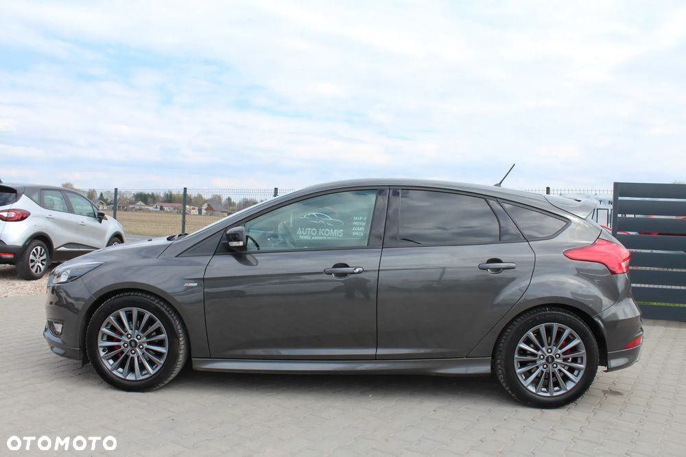 Ford Focus 1.0 EcoBoost Start-Stopp-System ST-LINE STYLE - 8