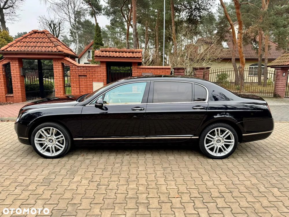 Bentley Flying Spur - 26