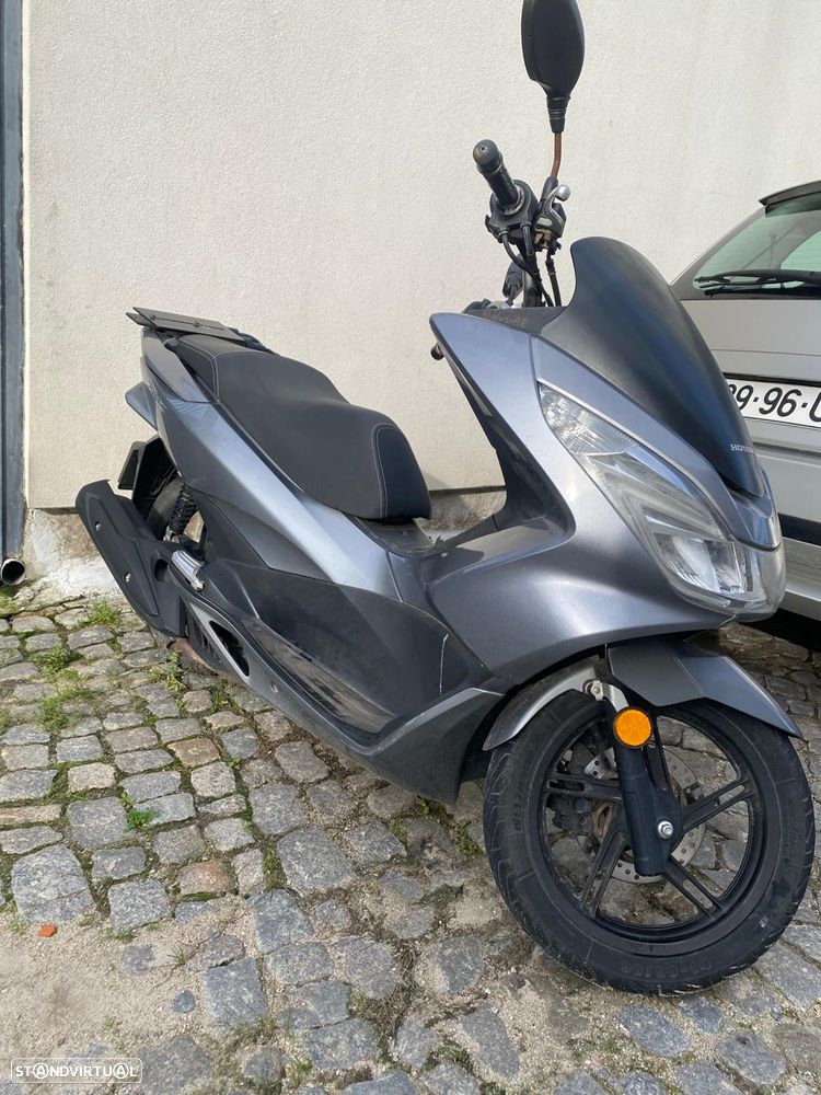 Honda PCX125 - 1