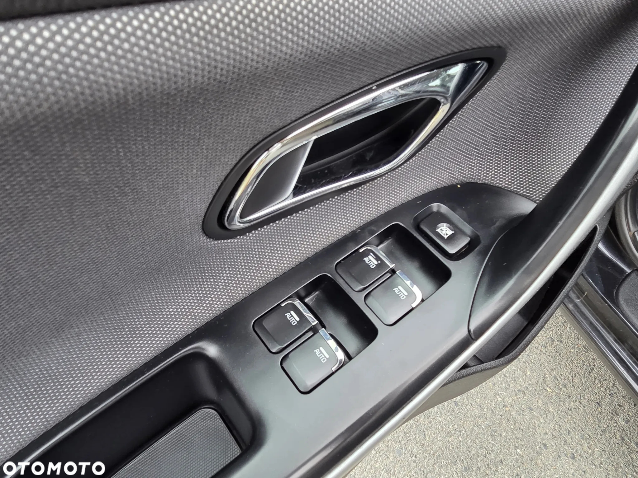 Kia Ceed - 12