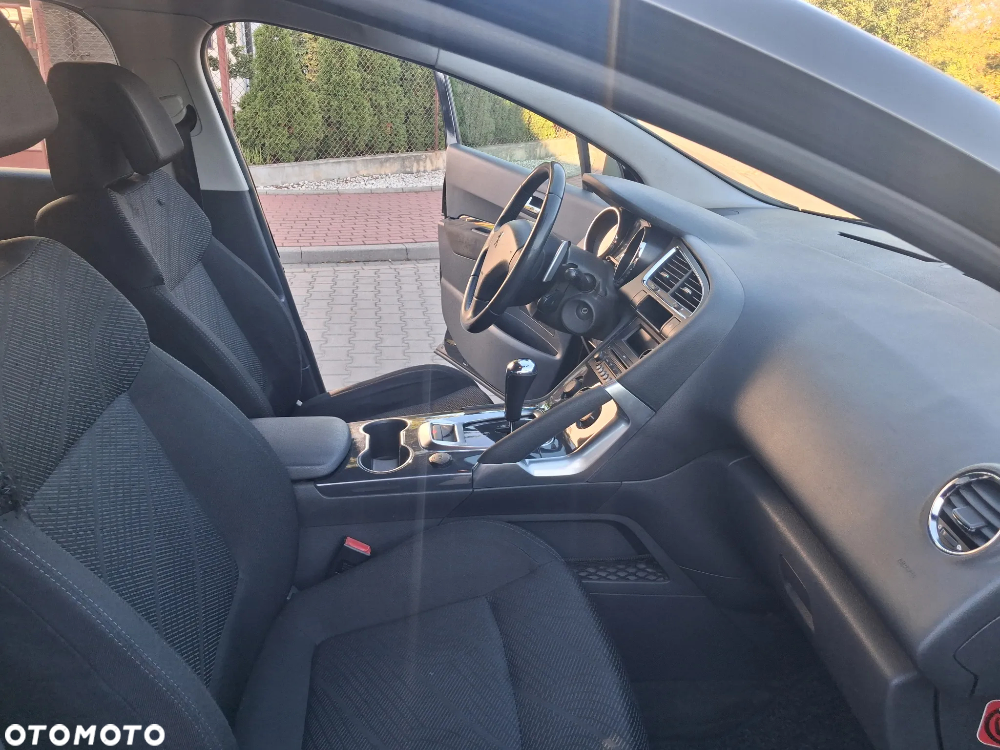 Peugeot 3008 HDi FAP 110 EGS6 Business-Line - 5