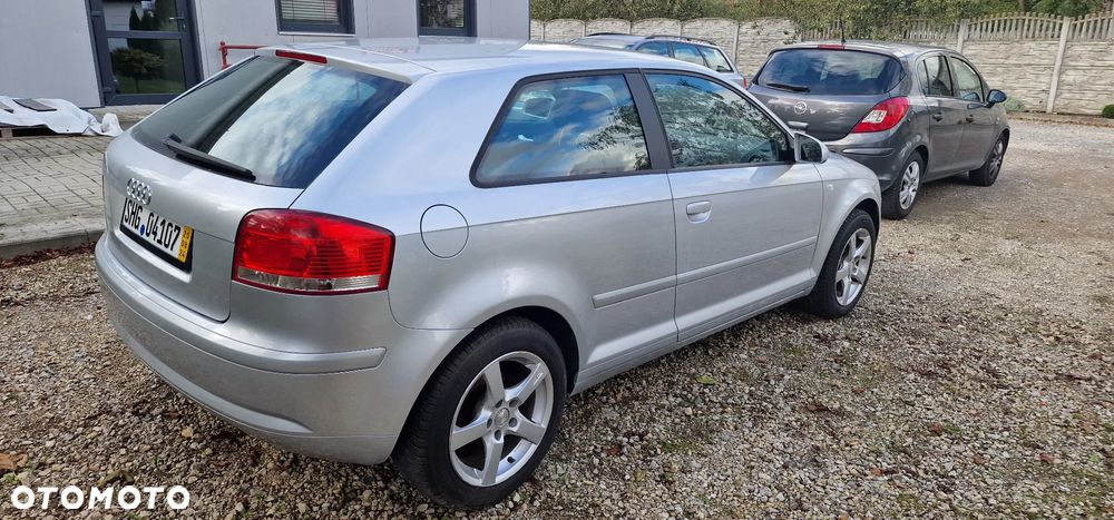 Audi A3 1.6 Ambiente - 5