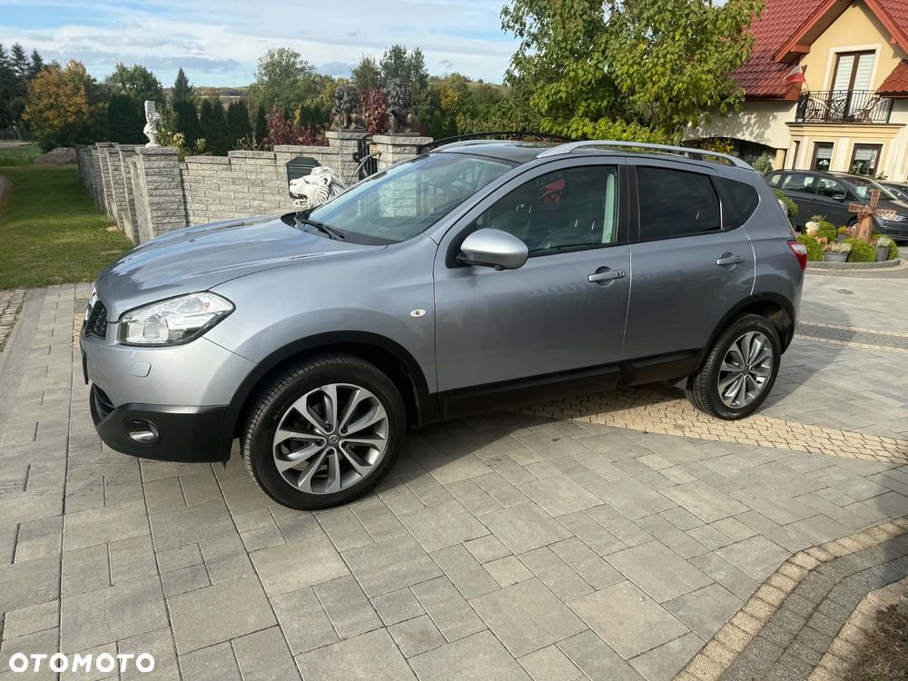 Nissan Qashqai - 2