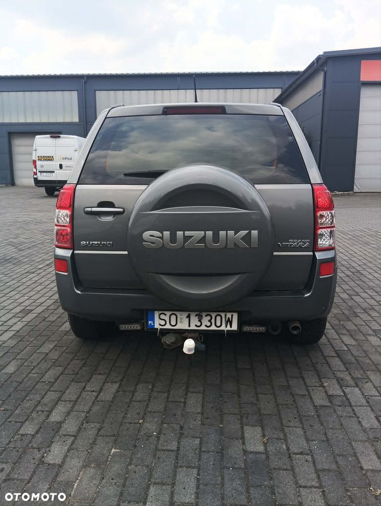 Suzuki Grand Vitara 2.0 - 6
