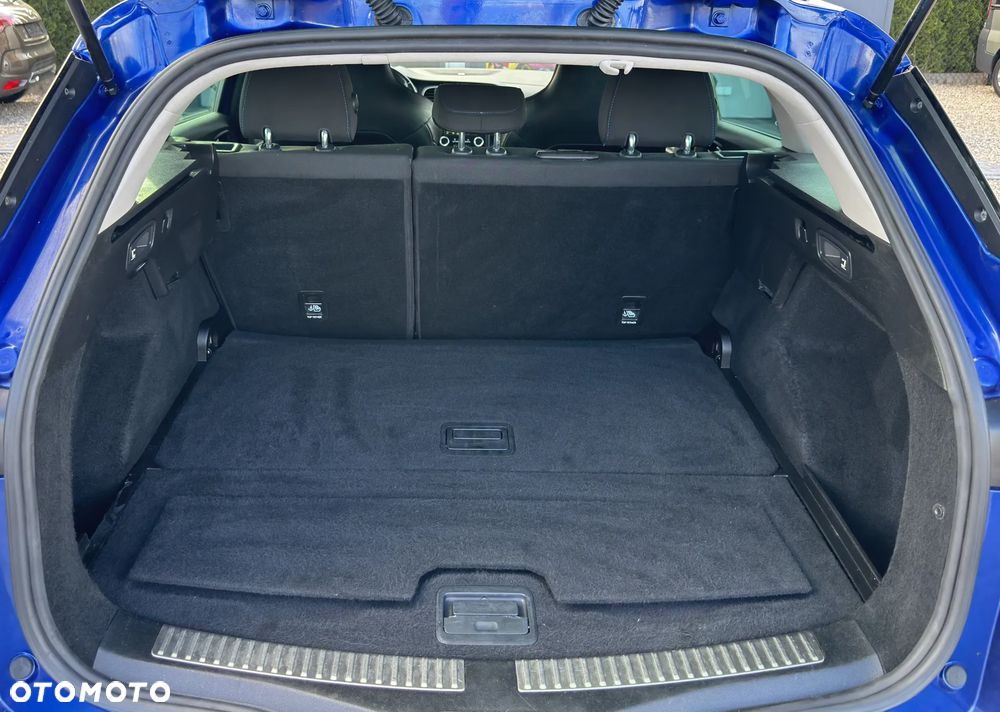 Renault Megane 1.6 TCe GT EDC - 13