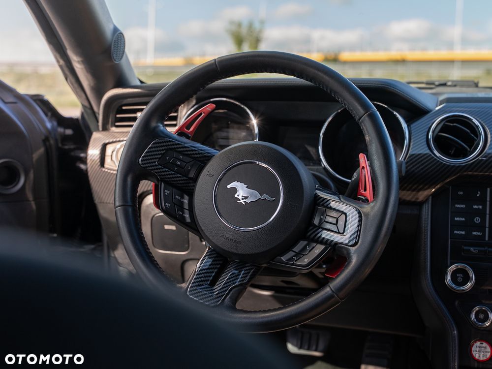 Ford Mustang 5.0 V8 GT - 9