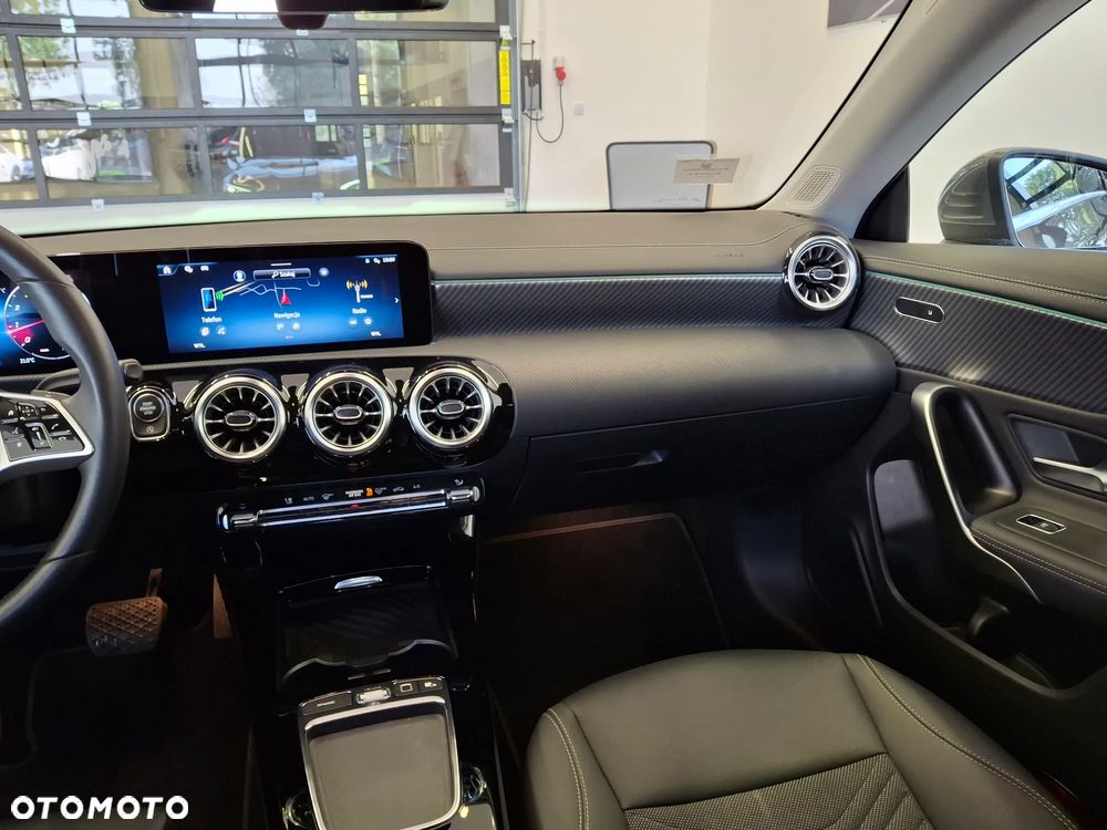 Mercedes-Benz CLA 180 mHEV Progressive 7G-DCT - 16
