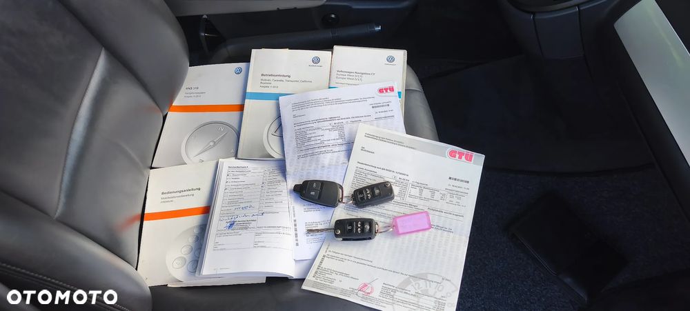 Volkswagen Multivan - 8