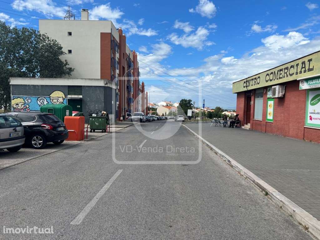 Apartamento T3 com 96 m² em Santo António da Charneca, Barreiro. - Grande imagem: 5/16