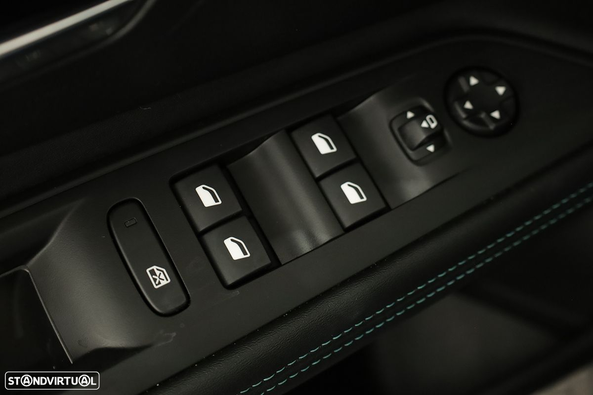 Peugeot 3008 1.2 PureTech Allure Pack - 22