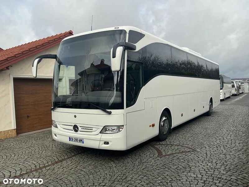 Mercedes-Benz TOURISMO - 2