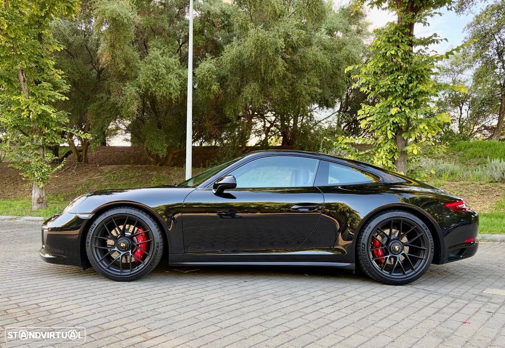 Porsche 911 (991) Carrera GTS PDK - 2