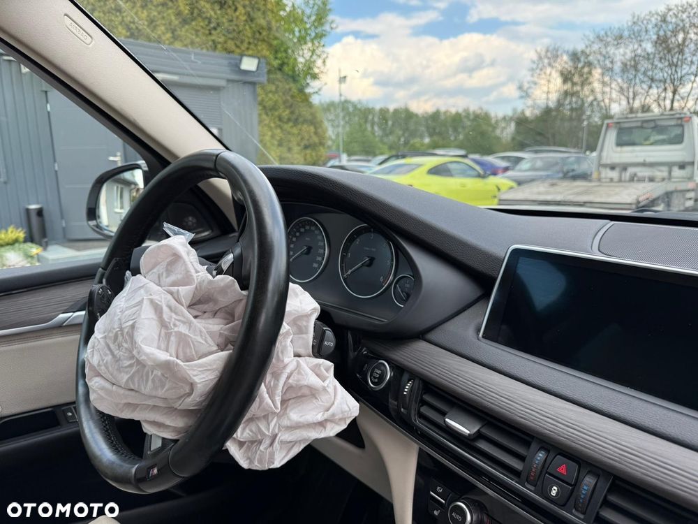 BMW X5 xDrive25d - 14