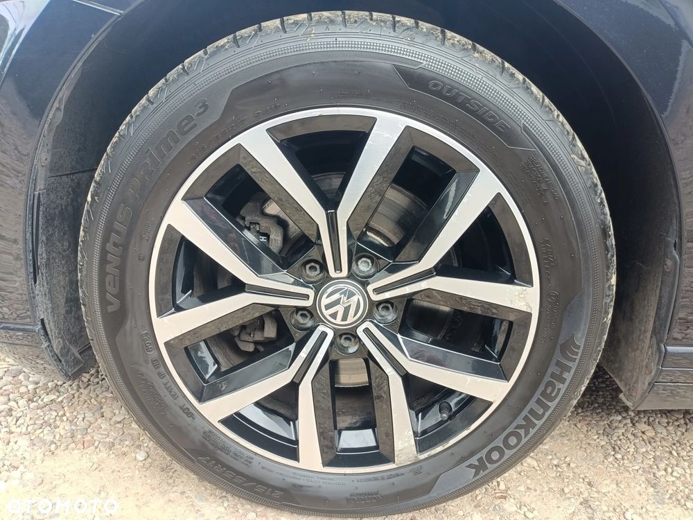 Volkswagen Passat 2.0 TDI (BlueMotion Technology) DSG Highline - 24