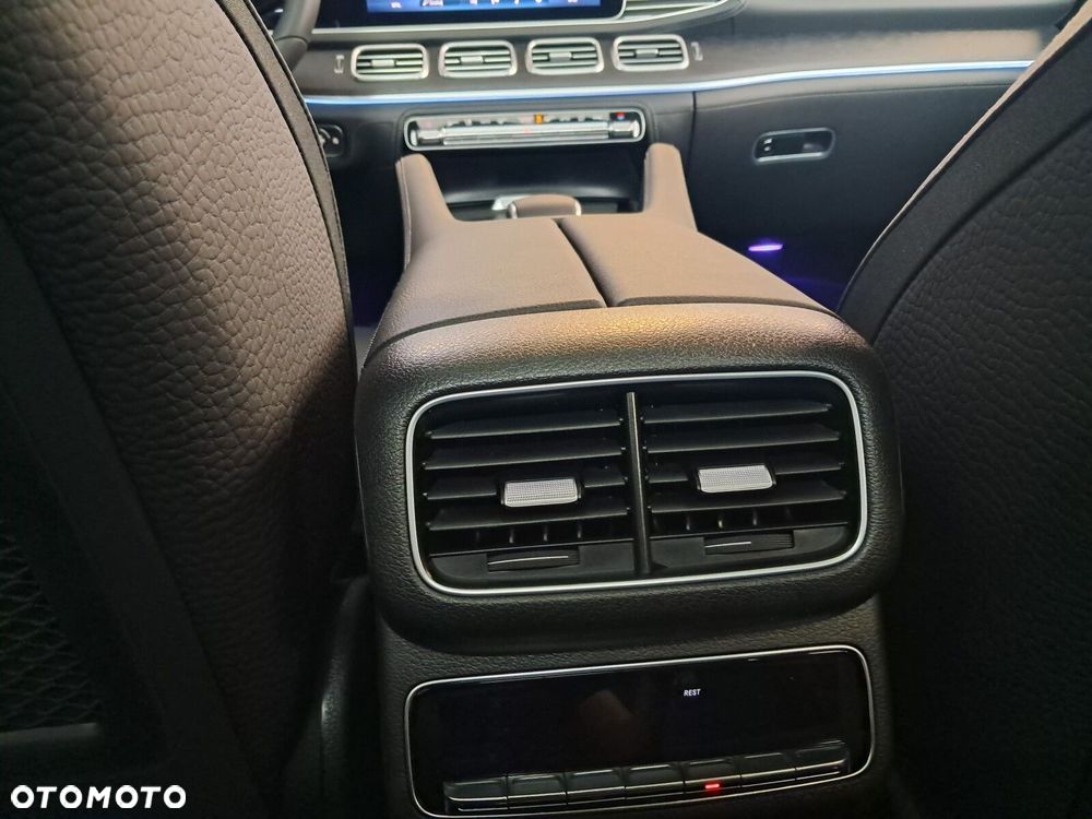 Mercedes-Benz GLE - 26