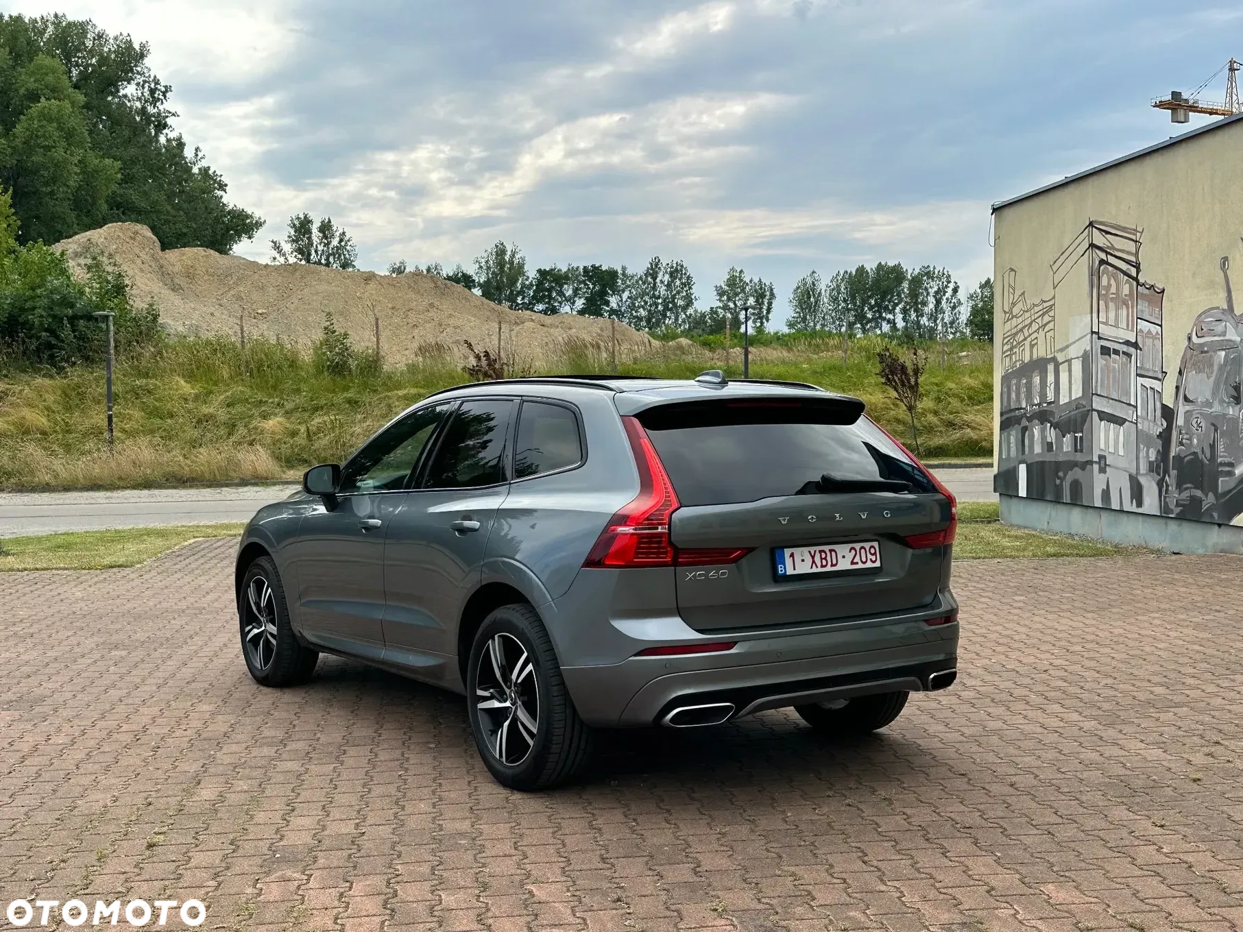Volvo XC 60 D4 R-Design - 10