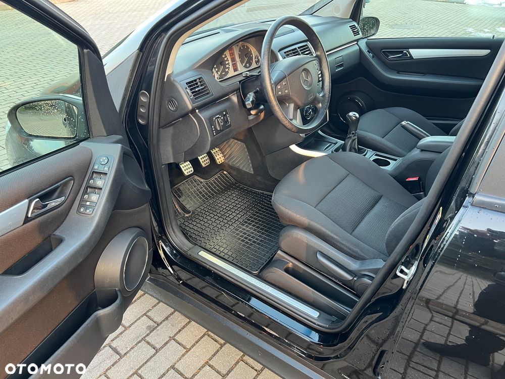 Mercedes-Benz Klasa B - 12