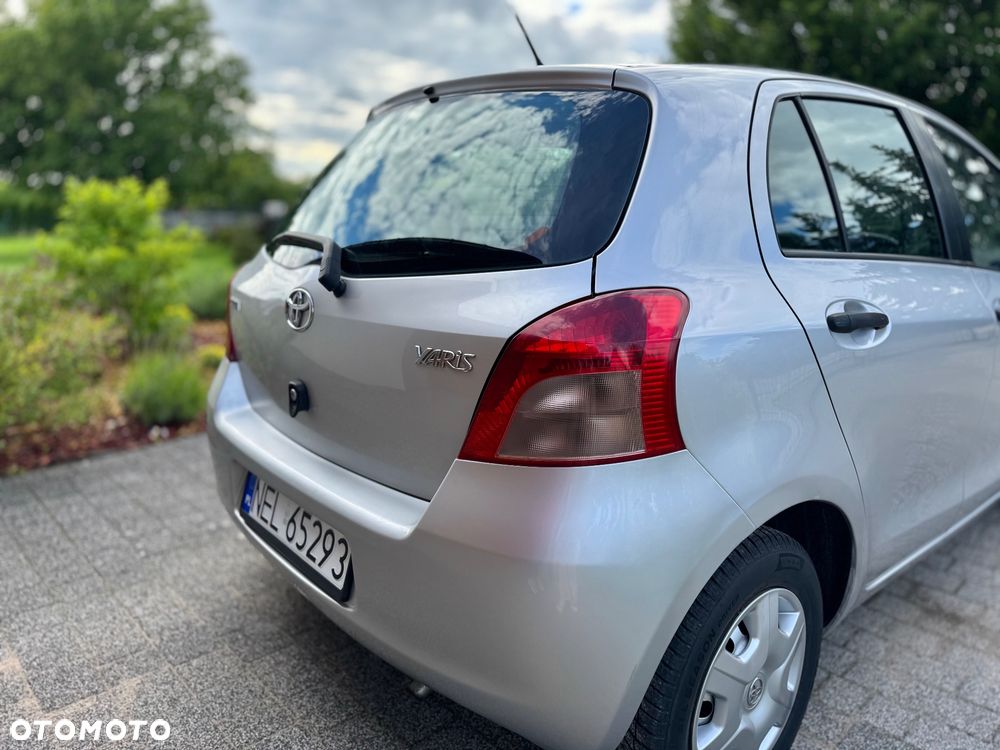 Toyota Yaris 1.0 Luna A/C - 8