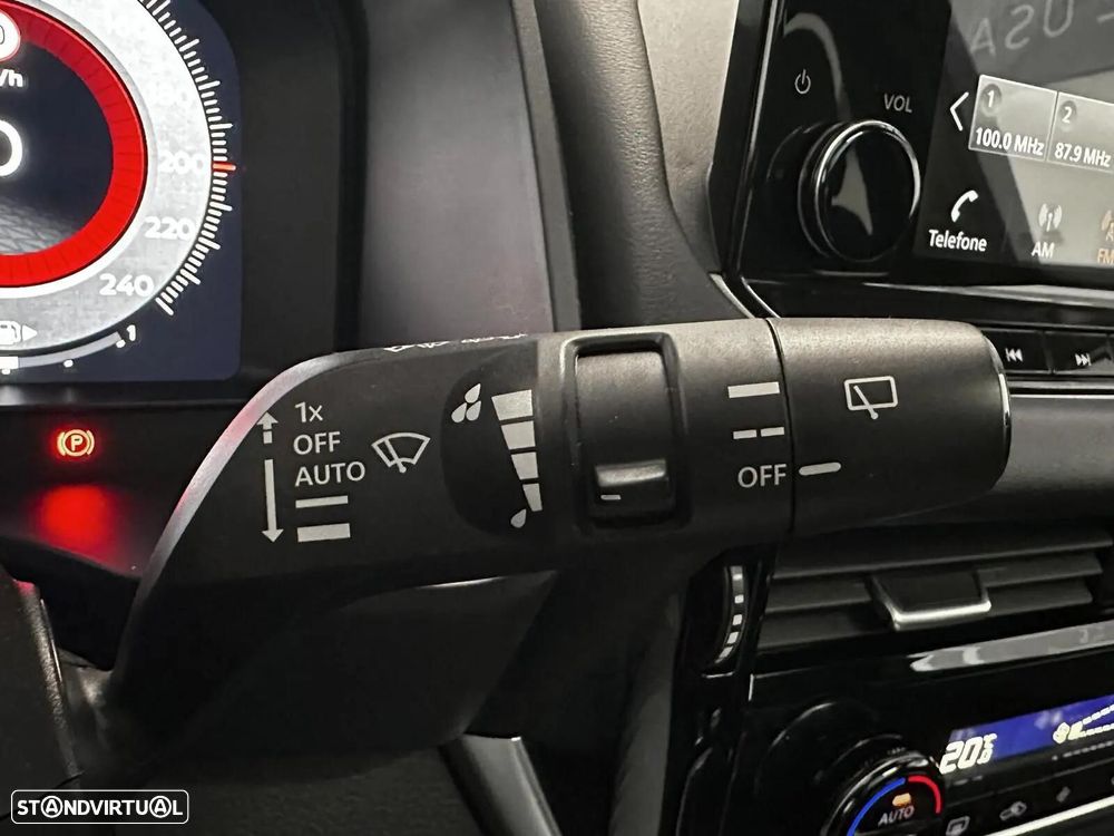 Nissan Qashqai 1.3 DIG-T MHEV Premiere Edition - 27