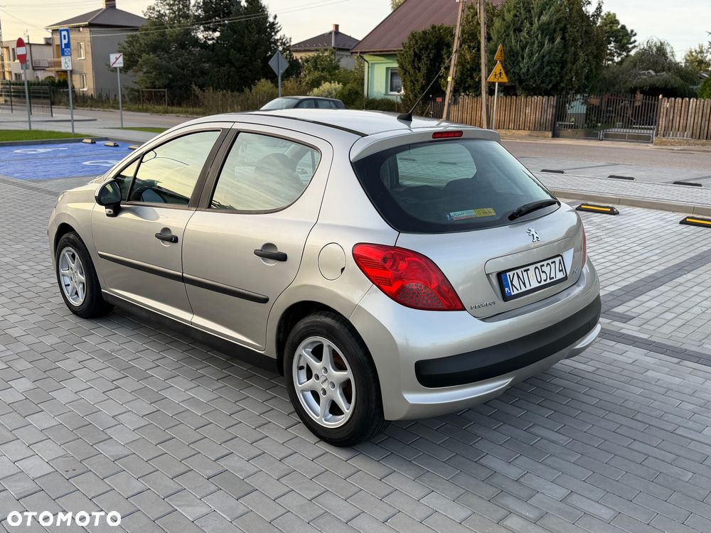 Peugeot 207 1.4 Presence nICE - 19