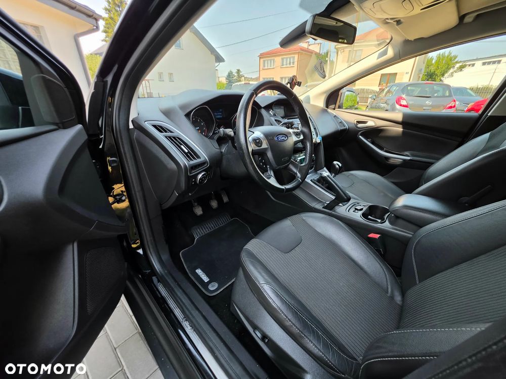 Ford Focus 1.6 EcoBoost Titanium - 10