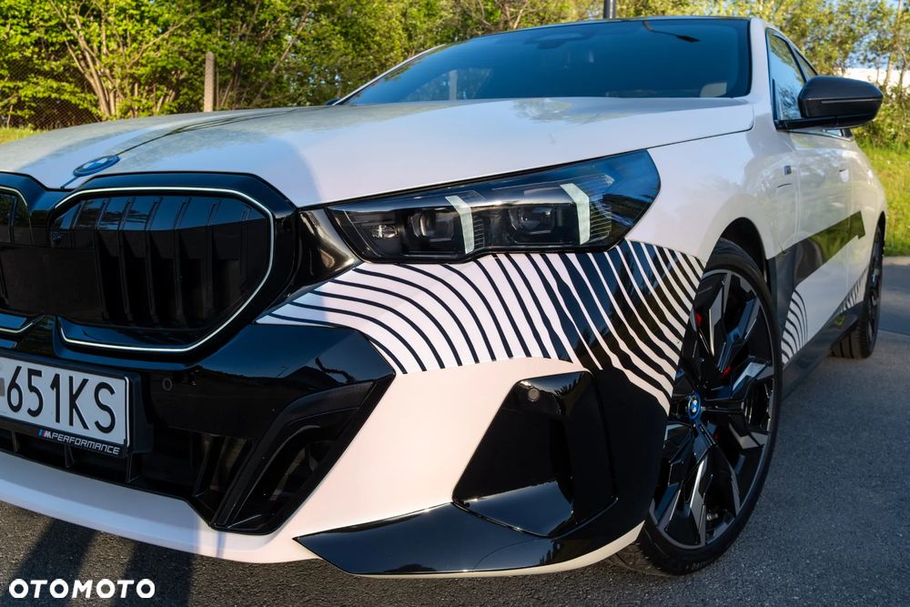 BMW Seria 5 - 16